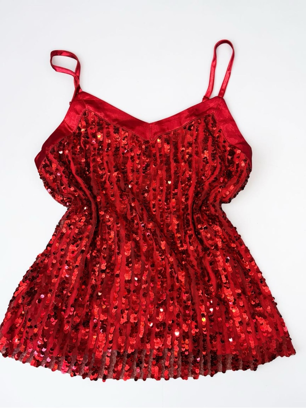 Y2K Cherry Red Sequin Camisole Tank Top Satin Trim No Boundaries XL